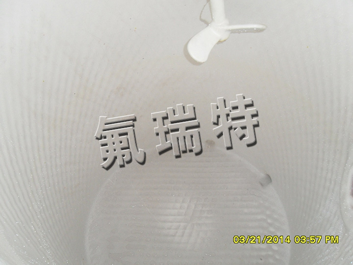 鋼襯塑儲罐、反應(yīng)釜